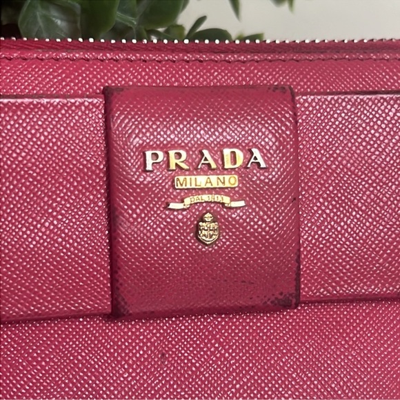 Prada Saffiano Pink Leather Bow Zipper Wallet - Picture 2 of 13